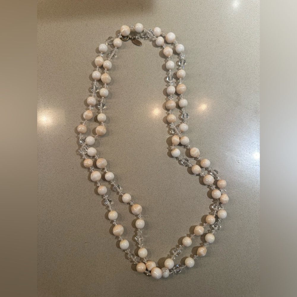 Lovely Miriam Haskell glass and crystal necklace